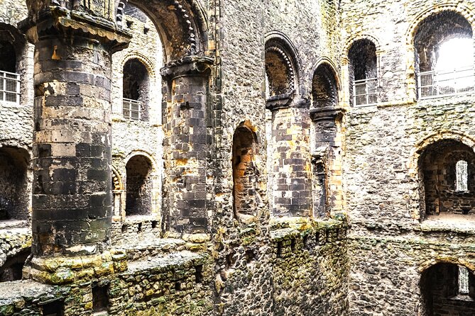 Rochester, Dover Castle Guided Tour and the Cliffs - Dover Castle: ramparts and the WWII tunnel story