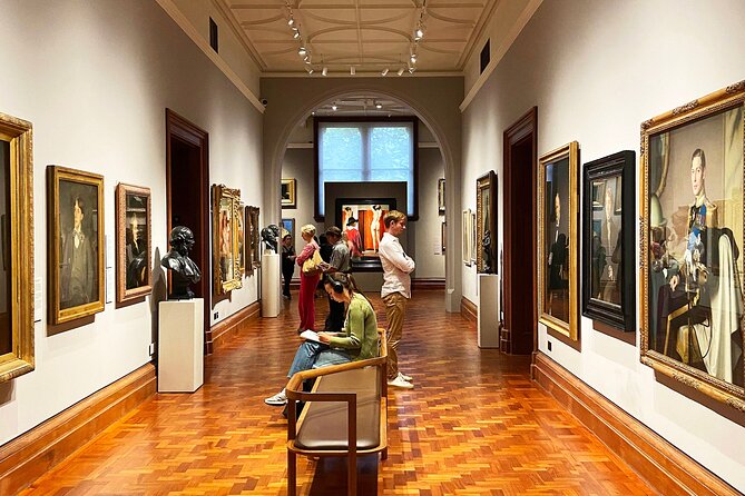 Rogues and Rebels Private Tour in National Portrait Gallery - What a 2-hour private tour feels like in practice