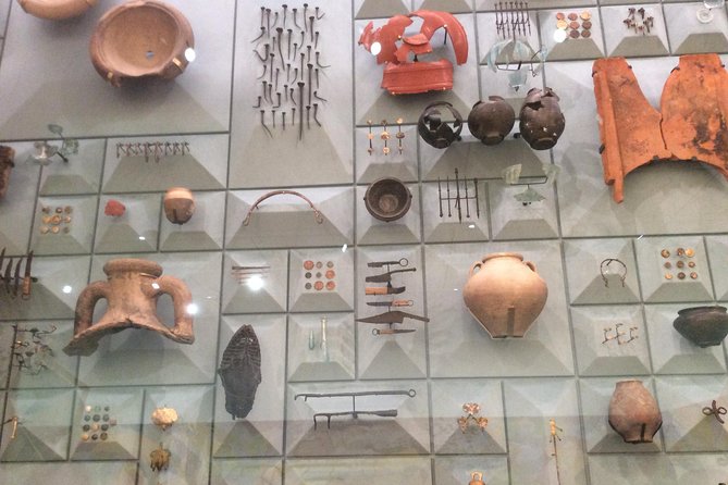 Roman London Private Walking Tour - Billingsgate Roman Baths, London Bridge Remains, and the Great Fire Monument