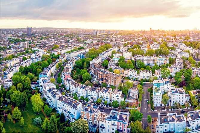 Romantic Notting Hill: Self-Guided Love Story Puzzle Walk - App, directions, and phone-signal reality