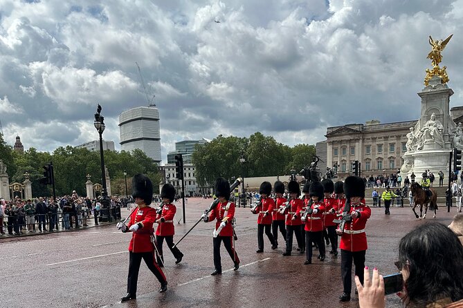 Royal English Walking Food Tour With London Food Tours - Fortnum & Mason: the tastings feel like a food-and-royalty shortcut