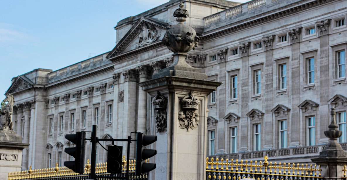 Royal London: from Tudors & Stuarts to Windsors Walking Tour - Tudors and Stuarts: weddings, entertainments, and power plays