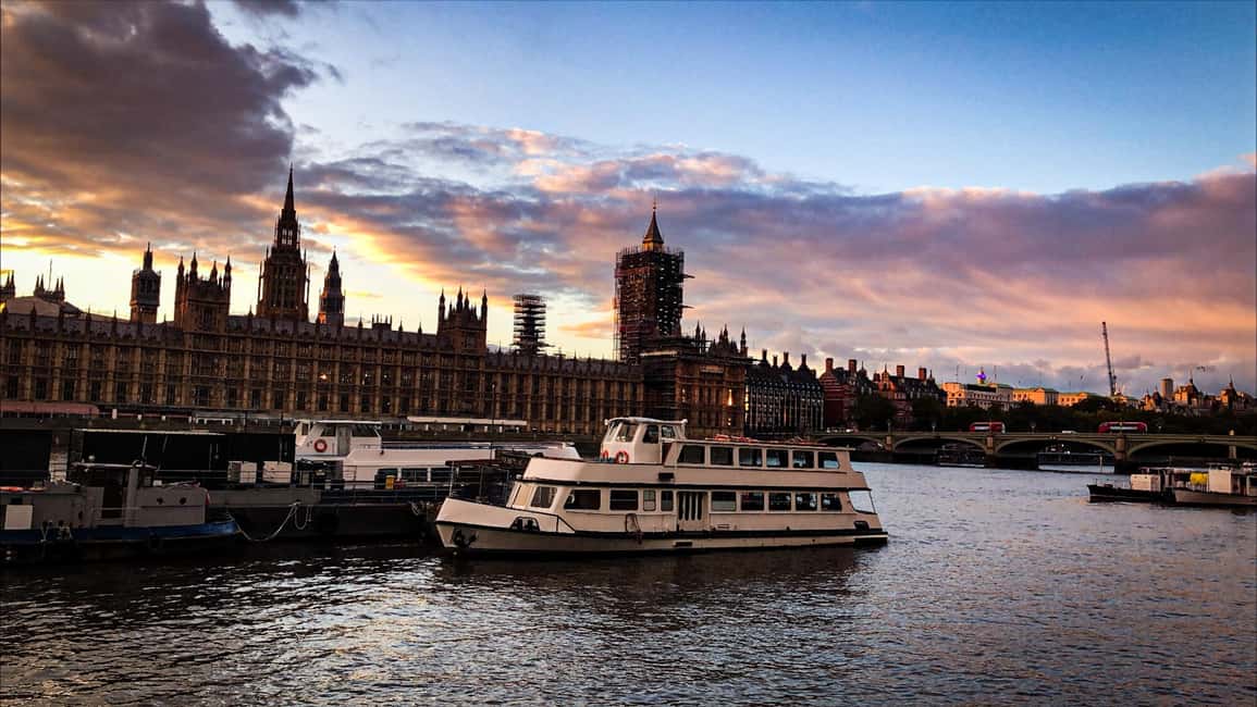 Royal London: from Tudors & Stuarts to Windsors Walking Tour - The Pocahontas connection and other royal “did you know?” mysteries