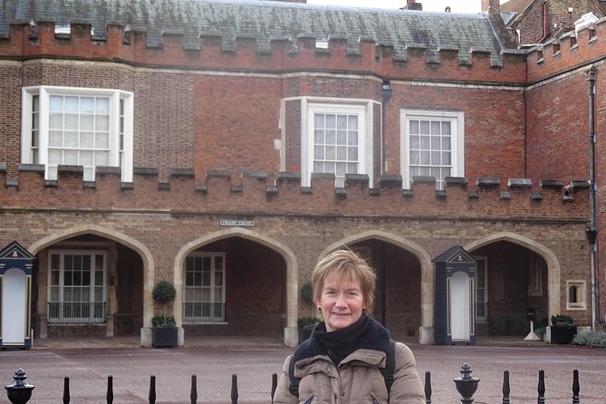 Royal Tour of St James', Parks, Palaces and Royal intrigue - Stop 2: St. James’s Palace and the Henry VIII / Anne Boleyn Twist