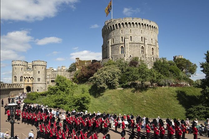Royal Windsor Afternoon Tour from London - Entering Windsor Castle: what the ticket + multimedia guide really means