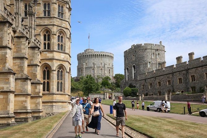 Royal Windsor Castle Private Tour with pass - Door-to-door Royal Transport From Your London Address