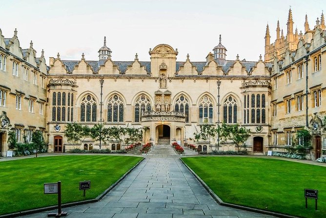 Royal Windsor, Oxford & Cotswold Private Tour - Private vehicle comfort: why the long drive can still be worth it