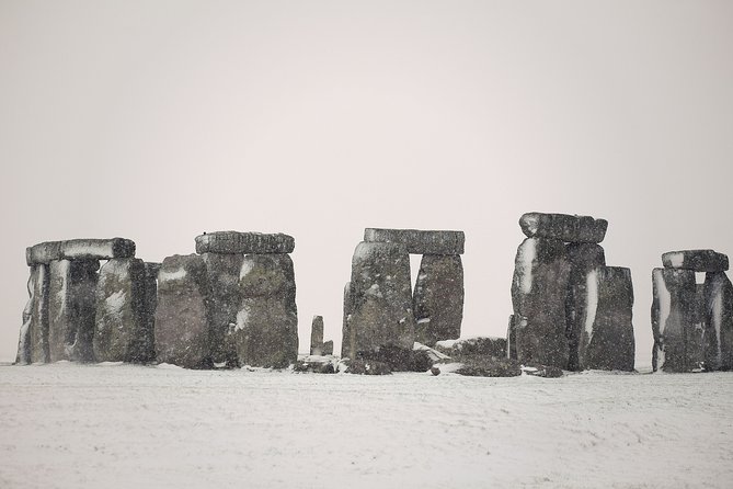 Salisbury, Stonehenge, Bath and Windsor with Christmas Lunch - Traditional Christmas lunch: the included meal that keeps the day sane