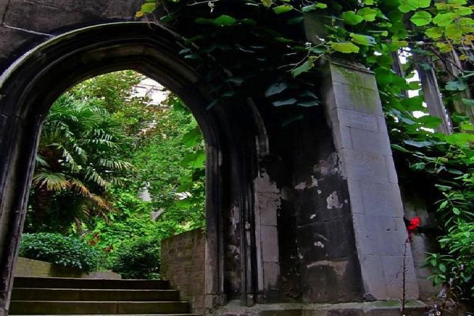 Secret Gardens of the City of London Private Tour - The 3-hour route: every garden has a theme (and a story)