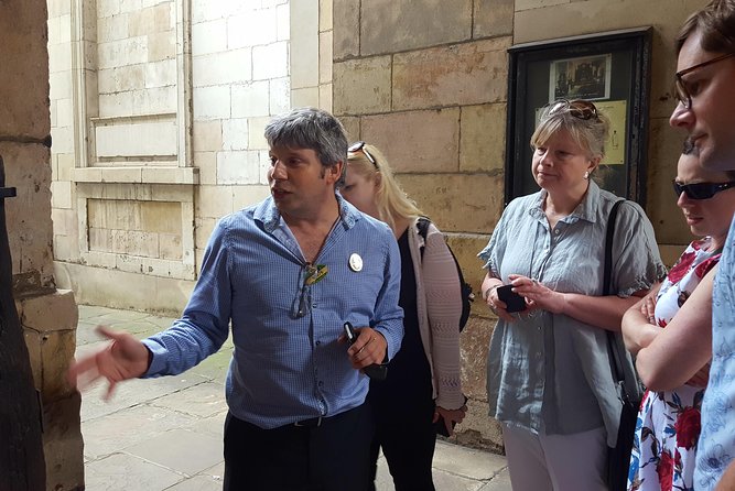 Secret London Private Taxi Tour - Medieval Gateways, Secret Streets, and the City Under the City