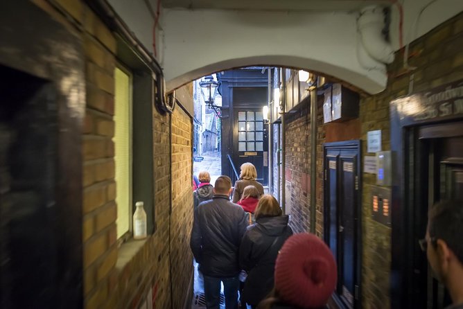 Secret Walking Tour of Central London - Why this Central London walk feels different from the usual tour