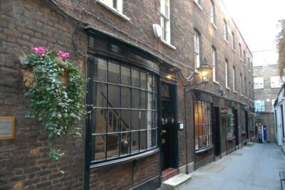 Secrets of London Walking Tour - The tiny police station stop: history hiding in plain sight