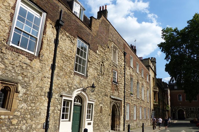 Secrets of Westminster - Entering Westminster’s political nerve center