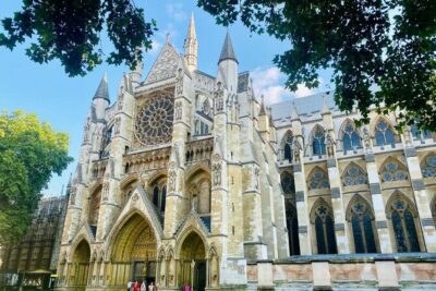 Secrets of Westminster - Meet at Parliament Square, finish at Green Park