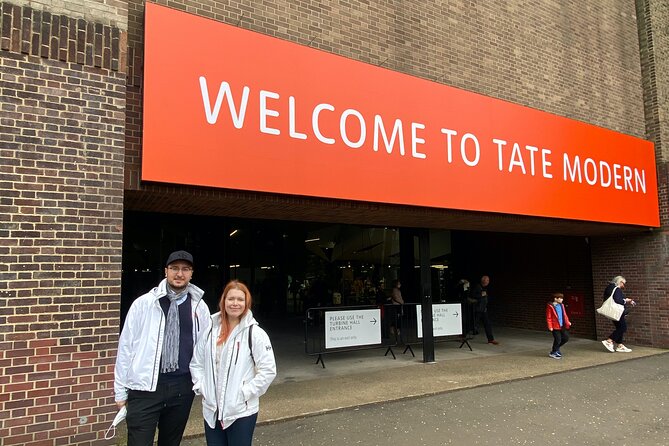 See Tate Modern with an Art Historian in London - Small group size: why max 10 people changes everything