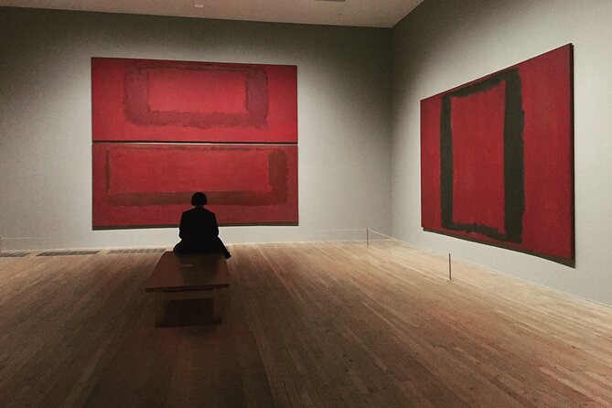 See Tate Modern with an Art Historian in London - Guide styles you may encounter: Julia and Rosa