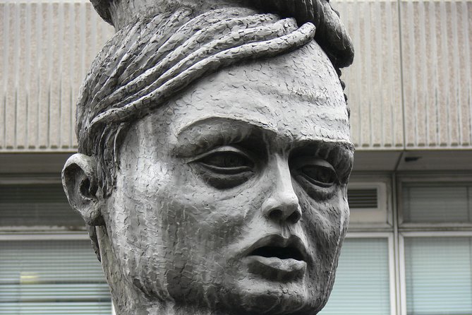 Shakespeare in the City Walk - In Shakespeare's footsteps North of the Thames - Queen Victoria Street to St Paul’s: speeches, heraldry, and the Bard’s cosmic side