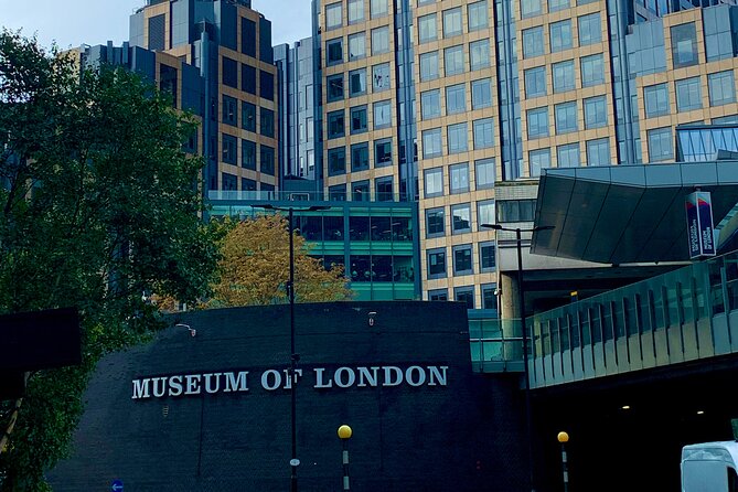 Shakespeare Promenade - Bunhill Fields and Shoreditch: moving from playhouse sites to modern streets
