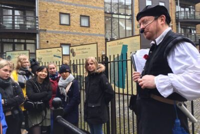 Shakespeare Walks - Globe and Rose theatre areas: what you should look for on the sidewalk