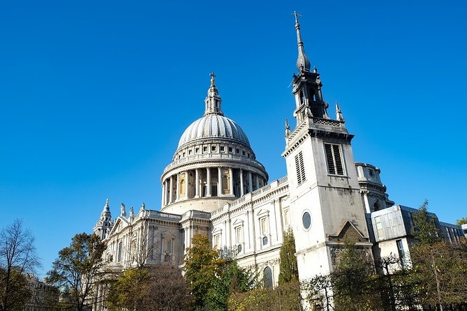 Sherlock Holmes BBC Series and Traditional Locations - A Very Small Group Tour - St Bartholomew’s Hospital: Molly’s lab, first meetings, and the Moriarty shock
