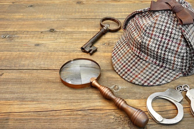 Sherlock Holmes Museum & Westminster Walking Tour - Horse Guards Parade and Whitehall: where photos turn into stories