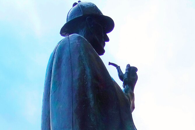 SHERLOCKTRAIL: A Sherlock Holmes Mystery (Self-Guided Walk) - Using /HINT, /ROUTE, and /SKIP when London gets confusing