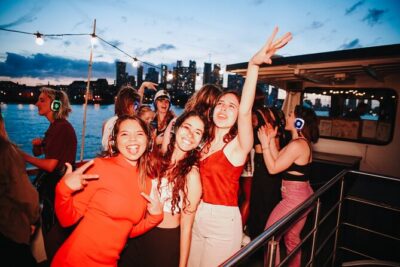Silent Disco London Thames Boat Party - Route highlights: Tower Bridge to Greenwich, then Canary Wharf and HMS Belfast