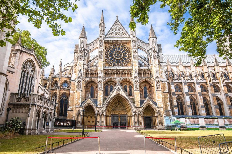 Skip-the-Line London Westminster Abbey Guided Tour in German - Big Ben and the Houses of Parliament: quick guided focus
