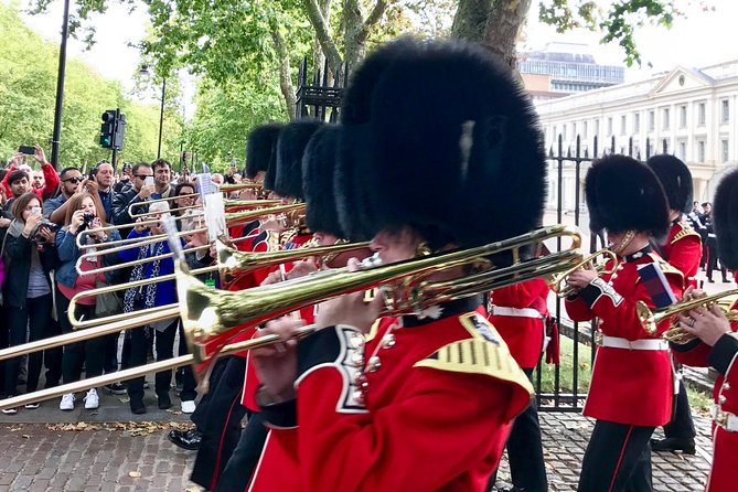 Skip the Line Westminster Abbey & Changing of The Guard Tour - The route from Abbey to Wellington Barracks: where the guard action happens
