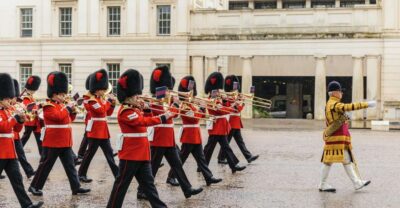 Skip the line Westminster Abbey & Guard Change Ceremonies - Westminster Abbey visit: reserved entry, the Coronation Chair, and famous tombs