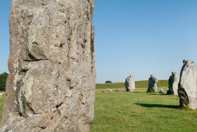 Small-Group Day Trip to Stonehenge, Glastonbury, and Avebury from London - Chalice Well Gardens: when the legend gets physical