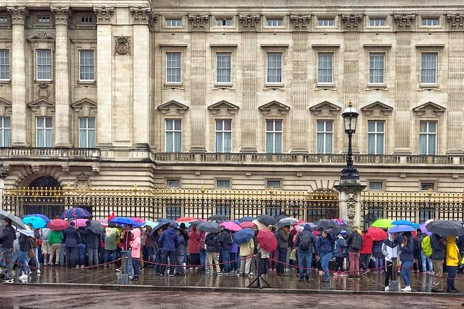Small-Group London's Best Sights Walking Tour, Kids Join Free! - Parliament Square to Westminster Abbey: where Big Ben and crowns fit together
