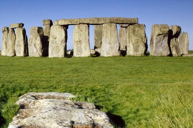 Small-Group to Bath, Lacock, Avebury and Stonehenge from London - Why this Stonehenge-Bath-Lacock-Avebury day tour clicks