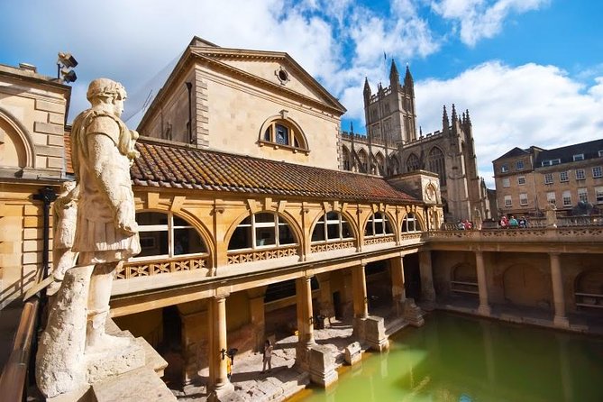 Small-Group to Bath, Lacock, Avebury and Stonehenge from London - Stop 3: Lacock Abbey area and old-village atmosphere