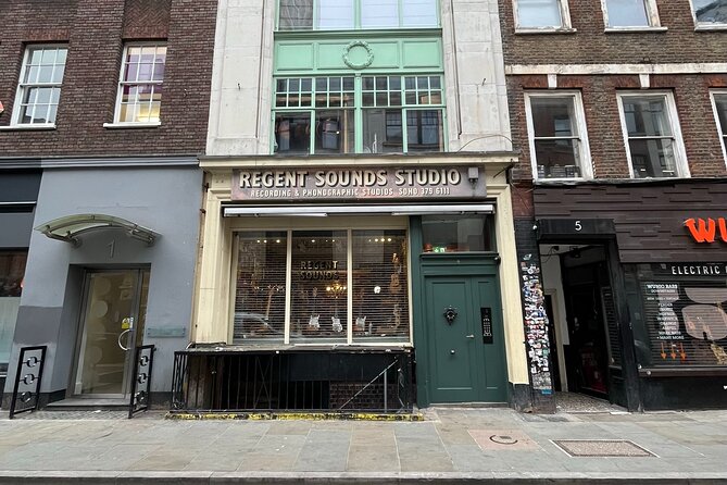 Soho London Private Music Self-Guided Tour - When nightlife changes: Borderline Nightclub closure and Soho Square’s star sightings