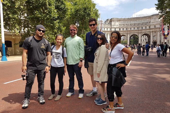 St Pauls Cathedral & See Over 30 Top London Sights Tour - Trafalgar Square to Whitehall: landmarks that explain modern power