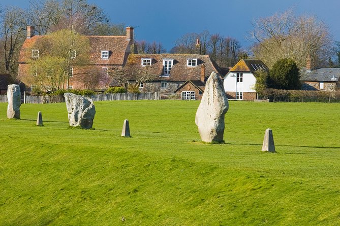 Stonehenge and The Stone Circles of Avebury Day Trip from London - West Kennet Long Barrow and Silbury Hill: the quiet finale (with real walking)