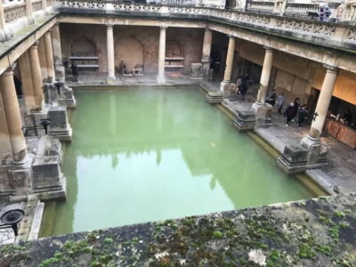 Stonehenge, Bath, Windsor and Roman Baths London Day Tours - Meeting point and start times: the day runs on the clock