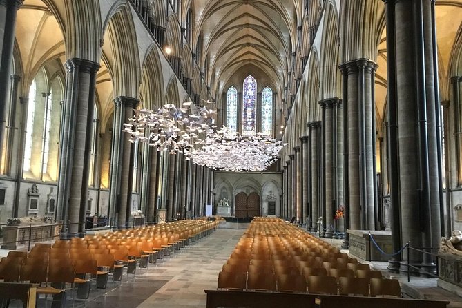 Stonehenge & Salisbury Cathedral: Private Day Trip from London - Who this day trip suits best