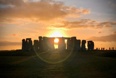 Stonehenge Special Access Guided Morning Tour from London - Salisbury Cathedral With Included Entrance and Time to Explore