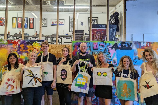 Street Art Tour and Spray Painting Workshop in London - Meeting at Brushfield St and getting a smooth start