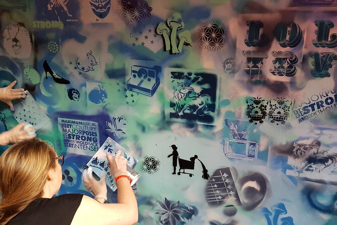 Street Art Tour and Spray Painting Workshop in London - What to wear: the realistic prep for spray paint days