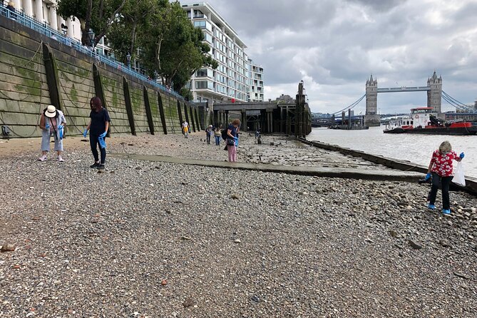Thames Beachcombing - Price and time: good value for a two-hour real-world hunt