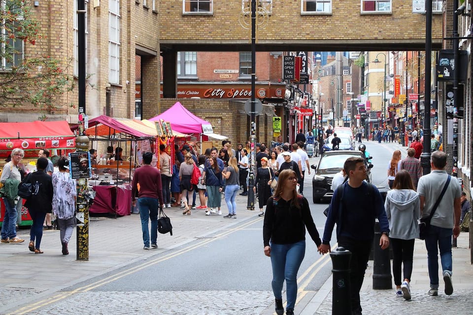 The Authentic Walking Tour with Indian Tasting Meal - Leadenhall Market: real architecture, Roman echoes, and Harry Potter links