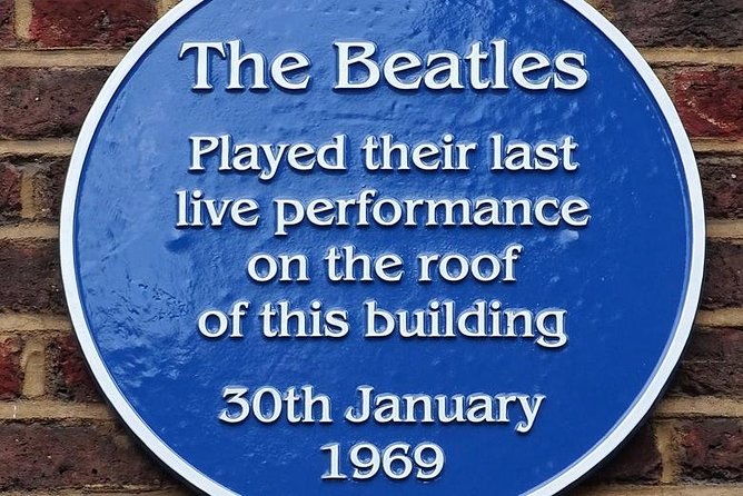 The Beatles tour in London in Spanish - Carnaby Street: where fashion fits the music story