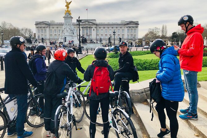 The "Big Six" of London and a Pub - 5 Hour Tour - Helmeted comfort and the value of a guide who keeps pace