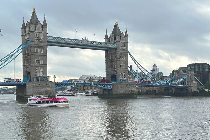 The City of London Food Tour with 10+ Tastings - A 10+ Tasting Walk Through Roman Roots and Royal Landmarks