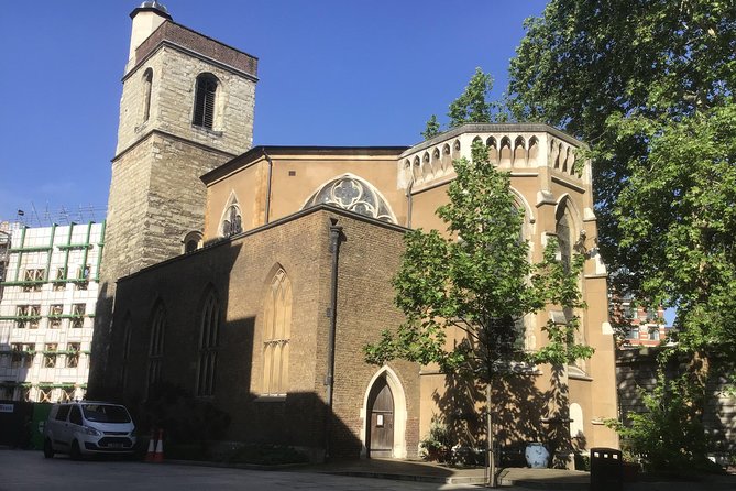 The Freemasons Tour of London - Churches and stone reminders: Wallace, Greyfriars, and Temple Bar