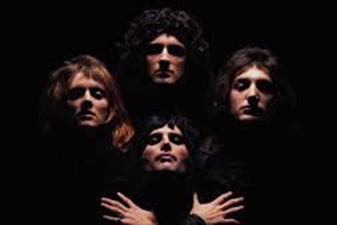 The Great Rock and Roll Walking Tour of London - Small-group size: why it feels better than a big bus