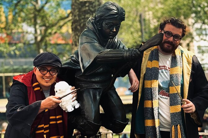 The Harry Potter Walking Tour with Potter-Vision - Stop 2: London Bridge and skyline spotting